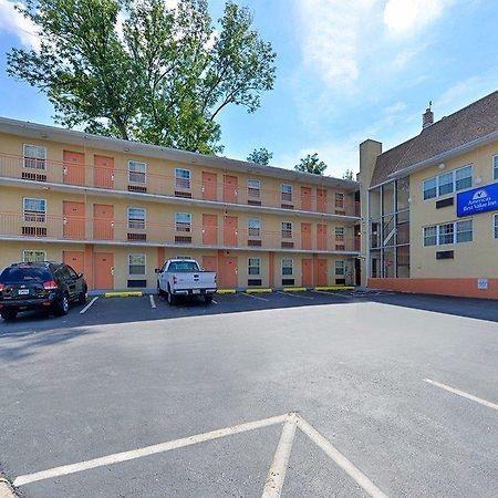 Americas Best Value Inn Media Philadelphia ภายนอก รูปภาพ